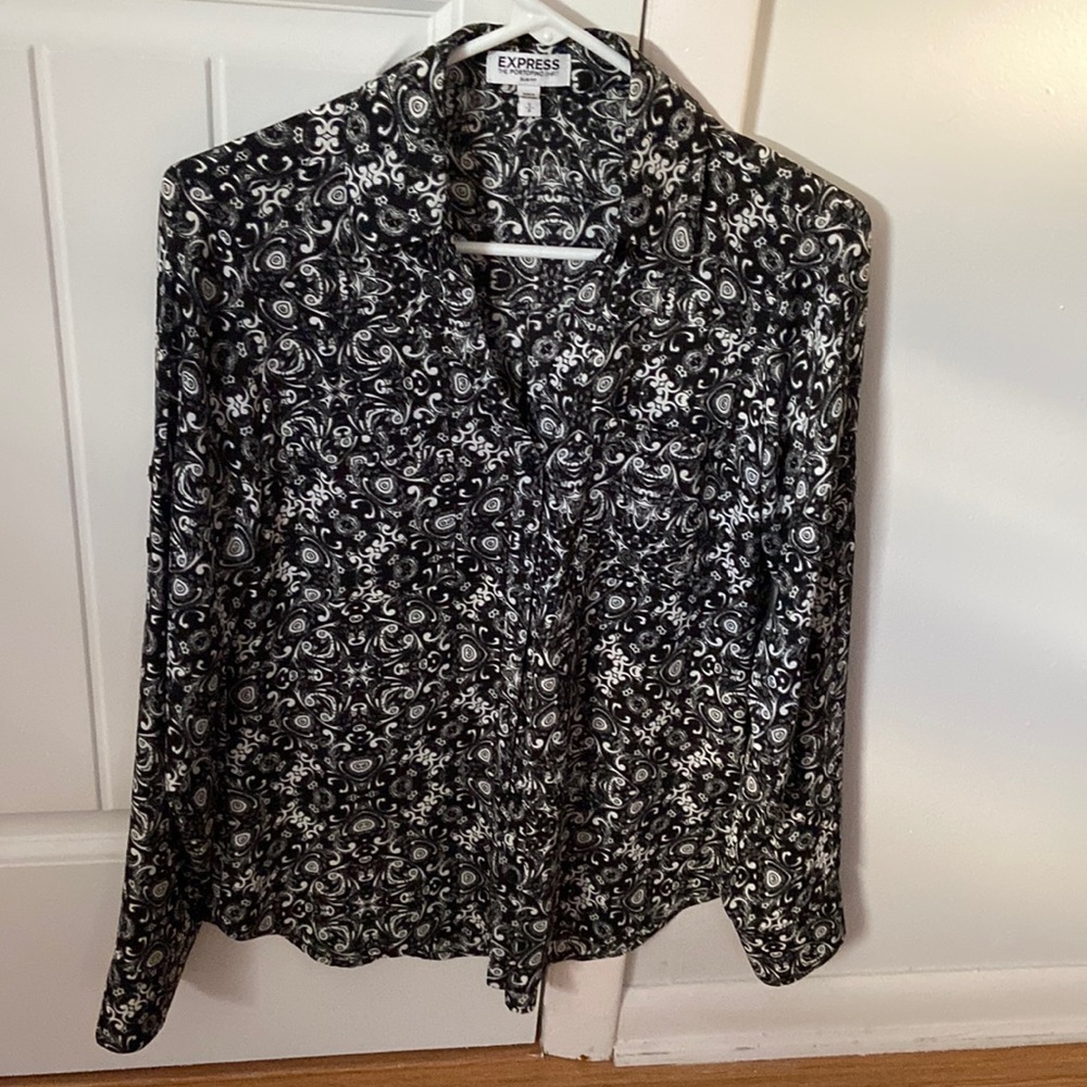 Express, long sleeve, slim fit, Portofino shirt. Excellent condition.